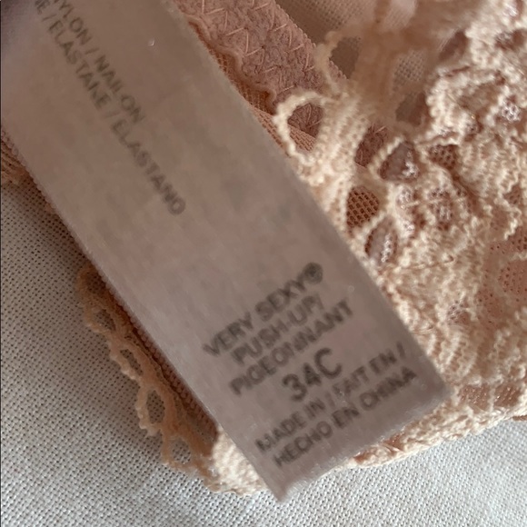 Very Sexy Push-Up by Victoria Secret - Picture 4 of 5